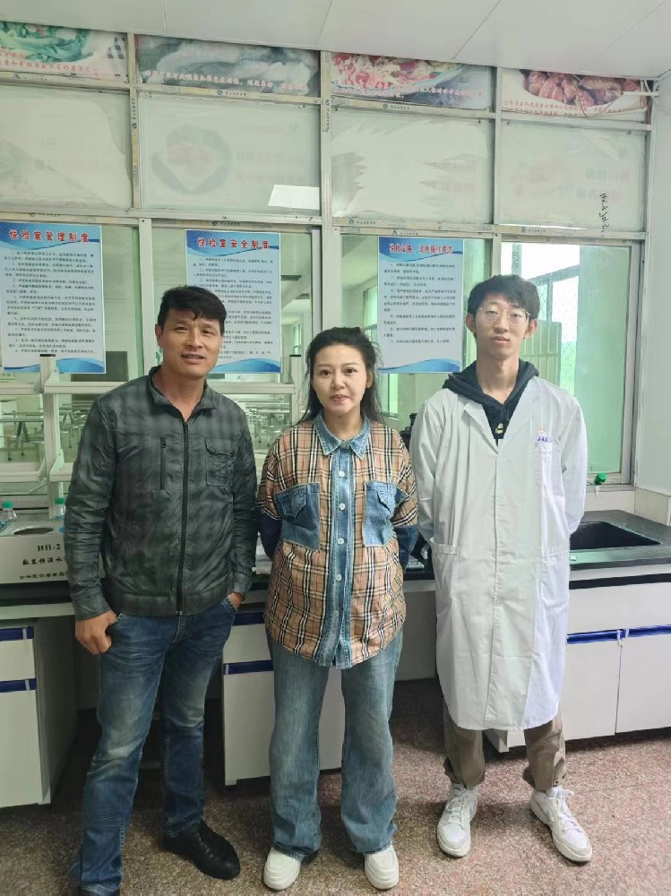 山东莱恩德食品安全检测仪走进江西省新余市逸夫小学,为师生食品安全保驾护航 山东莱恩德食品安全检测仪走进江西省新余市逸夫小学,为师生食品安全保驾护航